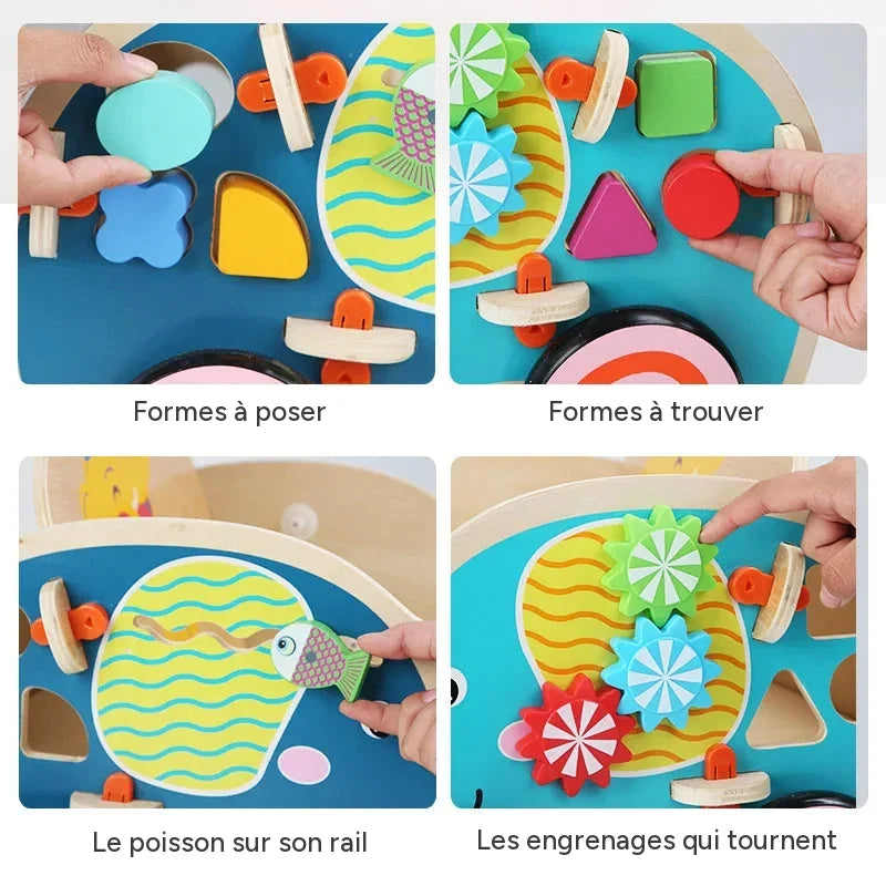 Les quatre jeux des côtés : formes à poser, formes à trouver, poisson sur son rail, engrenages