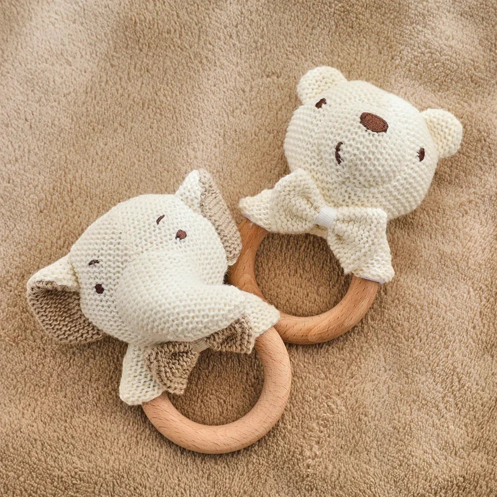 Les deux modèles côte à côte, l'ours et l'éléphant