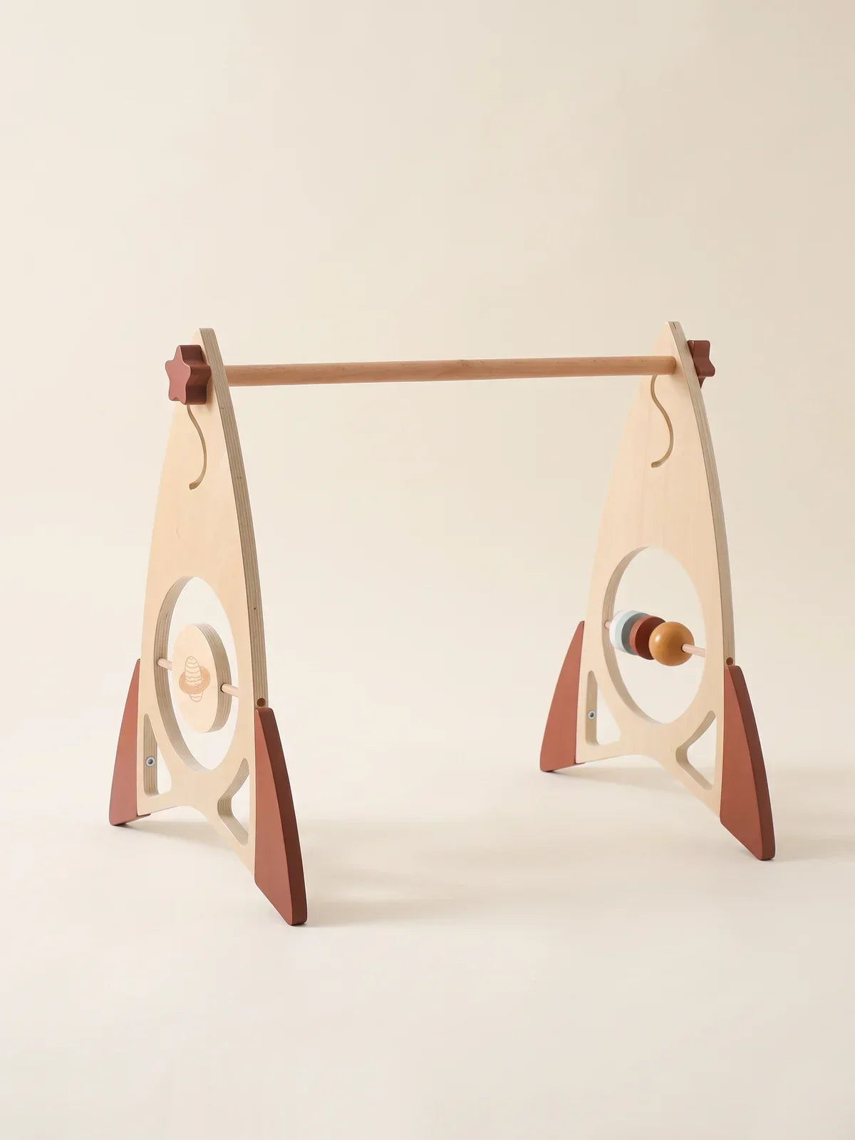 Arche d'éveil en bois, fusée, vue de face